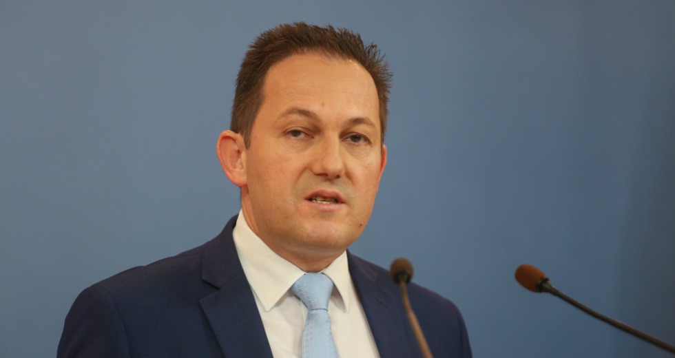 Ποιος Παναγιώτης Βαρούχας; Καλύτερος ο… κυβερνητικός εκπρόσωπος