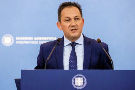 Προετοιμάζουν το έδαφος για ανατιμήσεις