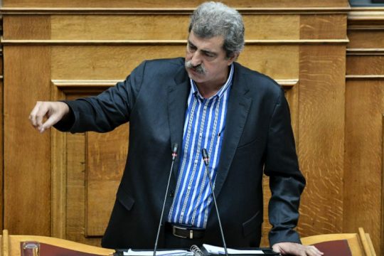 «Η κυβέρνηση ακυρώνει την πρόσφατη ψήφο του ελληνικού λαού»