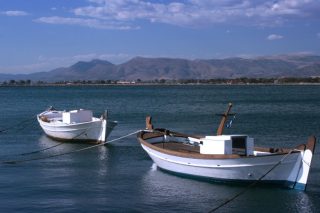 9+1 τραγούδια για ένα μακρύ καυτό καλοκαίρι