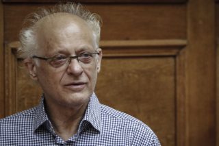 «Δημιουργούν τοξικό πολιτικό περιβάλλον με μαντείες και υπαινικτικές απειλές για διώξεις κατά του ΣΥΡΙΖΑ»