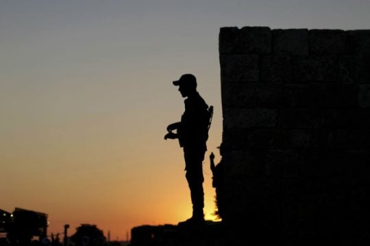 Αποσύρουν τις δυνάμεις τους από τα σύνορα οι Κούρδοι της Συρίας