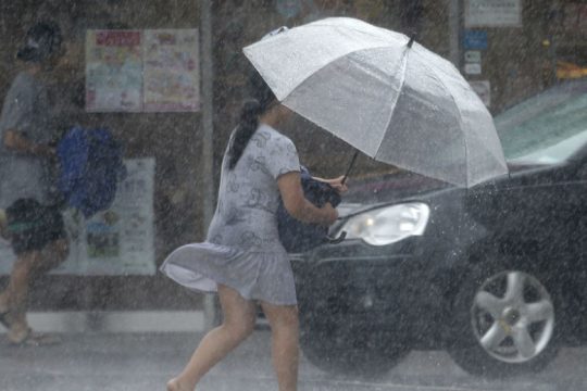 Σε «κόκκινο συναγερμό» η Κίνα λόγω του τυφώνα Λεκίμα