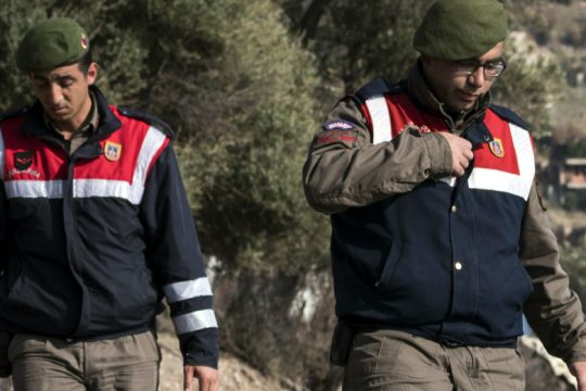 Συλλήψεις 330 μεταναστών στις τουρκικές ακτές