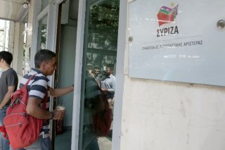 Και τώρα το «κυρίως πιάτο» της ανασυγκρότησης