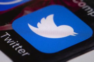 Εκοψε το twitter σε αντιφρονούντες!