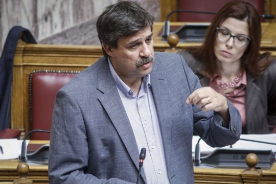 «Το “αντίδοτο” στον κίνδυνο της “πασοκοποίησης” του ΣΥΡΙΖΑ είναι η συλλογική πολιτική λειτουργία»
