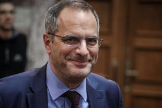 Δικαιολογίες με κοντά ποδάρια