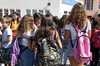 Αγιασμός με… δεήσεις για τα κενά και τα προβλήματα