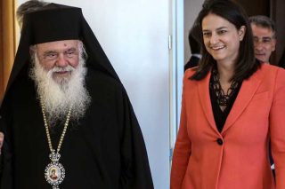 «Εφοδος» της… κανονικότητας στα σχολεία