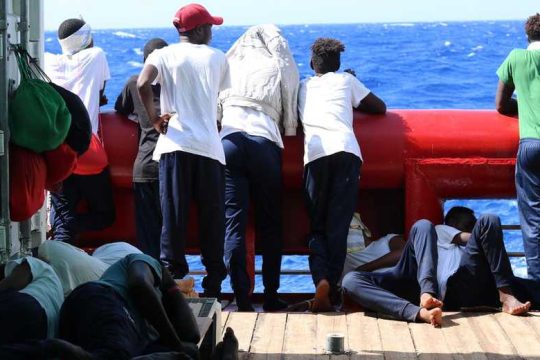 Στροφή στην αντιμεταναστευτική πολιτική της Ιταλίας;
