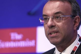 Βολιδοσκοπήσεις για μείωση των πλεονασμάτων