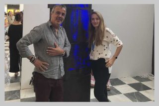 Μια «Καρυάτιδα» για τον Κώστα Μπακογιάννη