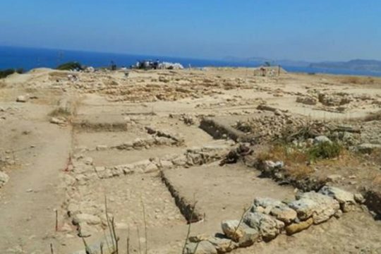 Σητεία: Νέα ευρήματα στο νεκροταφείο του Πετρά