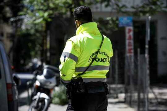 Πανεπιστημιακός κατήγγειλε ότι έπεσε θύμα ληστείας και ξυλοδαρμού στα Εξάρχεια