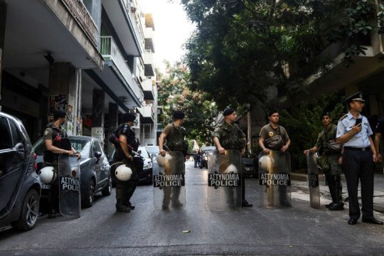 Στον εισαγγελέα τέσσερα άτομα για τα χθεσινά επεισόδια στα Εξάρχεια