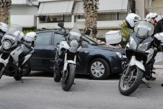 Έξι αστυνομικοί τραυματίες μετά από επιθέσεις στη Νέα Φιλαδέλφεια