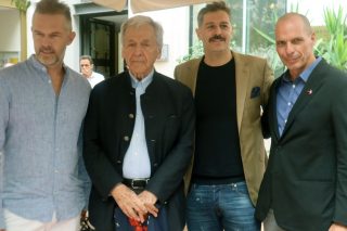 Πάνε σινεμά οι «Ενήλικοι»
