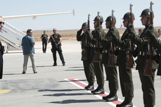 Τώρα θέλει και πυρηνικές κεφαλές