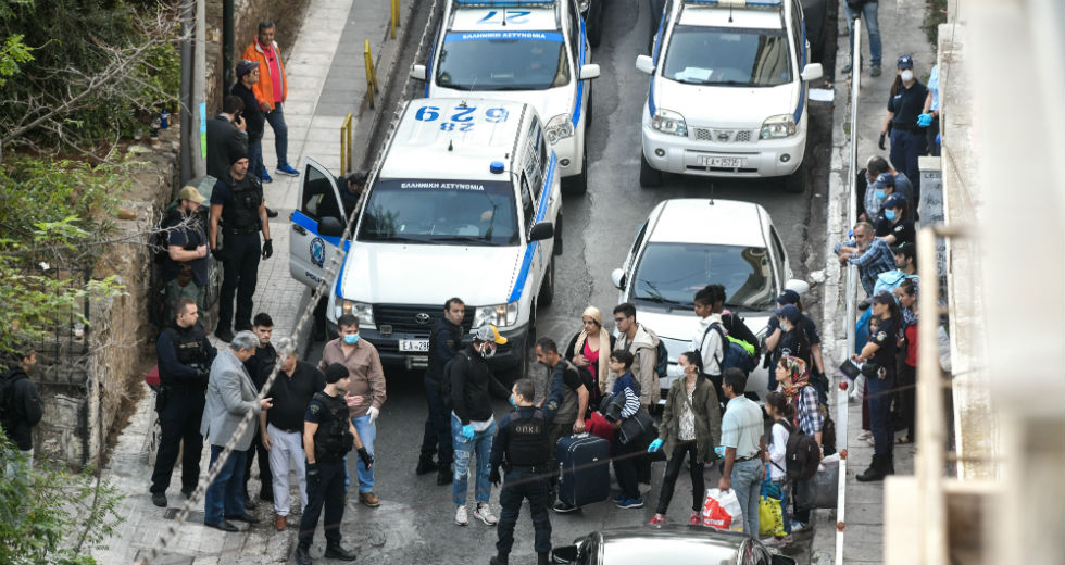 Δηκτικό σχόλιο Τσίπρα για την εκκένωση στα Εξάρχεια