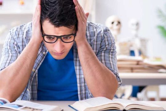 Φοιτητές Ιατρικής κάτω από πίεση