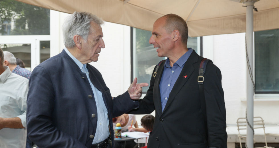 Αυτογελοιοποίηση…
