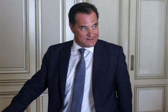 ΜέΡΑ25: Σχέδιο Άδωνι να φέρει τις ρυθμίσεις για τον αιγιαλό σε τροπολογίες