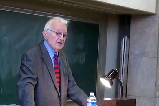 «Οι νέοι πρέπει να διαβάσουν τον ίδιο τον Μαρξ»
