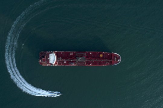 Η Τεχεράνη απελευθερώνει το βρετανικό τάνκερ