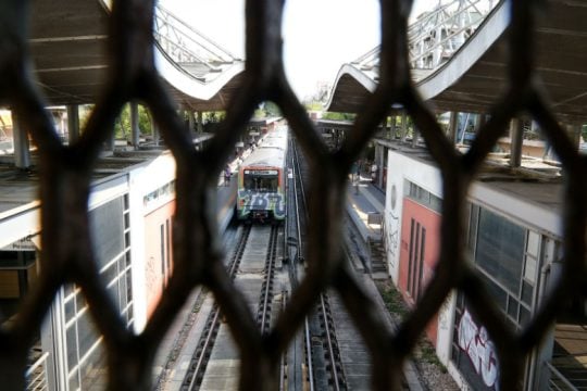 24ωρη απεργία σε ΗΣΑΠ, τρόλεϊ και λεωφορεία
