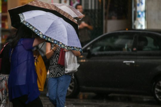 Έρχονται ισχυρές βροχές και καταιγίδες