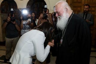 Κυρία Κεραμέως είστε υπουργός ενός κοσμικού κράτους