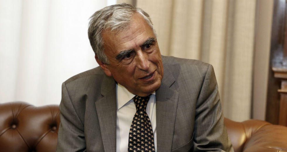 Απολυτήρια χωρίς θρήσκευμα και ιθαγένεια