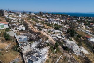 Συναίνεση και αιχμές