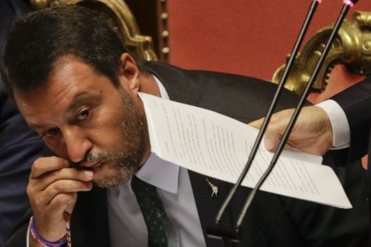 Δικαστική έρευνα για συκοφαντία κατά του Σαλβίνι
