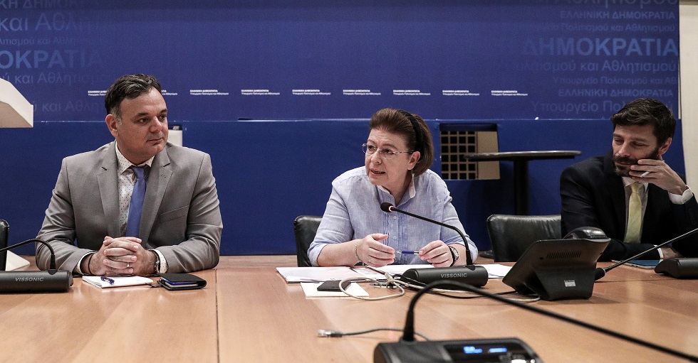 Ρέντζο Πιάνο στη Σπάρτη και κλακέτα για το σινεμά