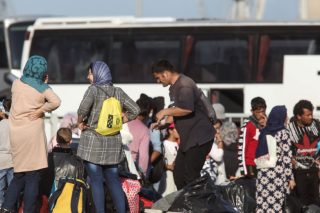 Ετοιμάζουν κι άλλες μετακινήσεις προσφύγων