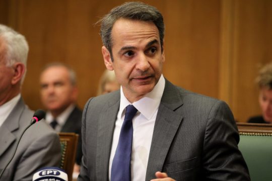 Έκτακτη σύσκεψη στο Μαξίμου για το προσφυγικό