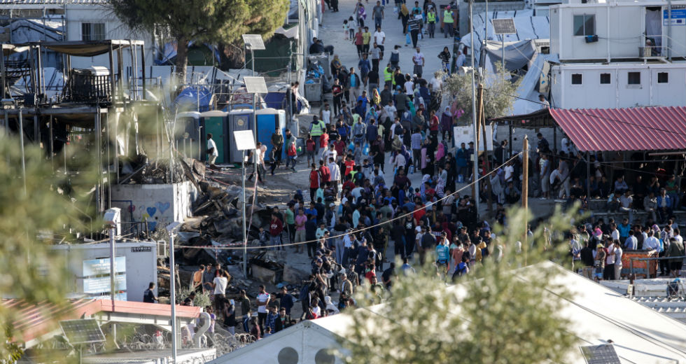 Πορεία διαμαρτυρίας προσφύγων στη Λέσβο για τη Μόρια