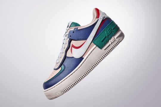 To νέο Air Force 1 Shadow φέρνει την επανάσταση στα sneakers και υμνεί τη γυναικεία δύναμη