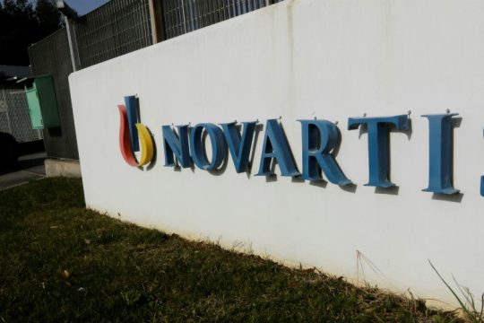 Τουλουπάκη κατά Αγγελή για το σκάνδαλο Novartis