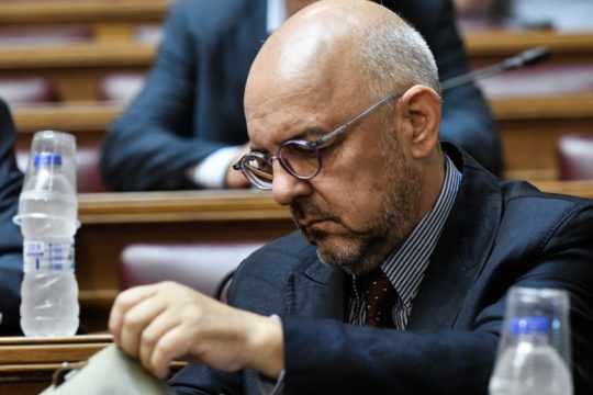 «Απαράδεκτα φθηνό» το νερό για τον Μπάμπη Παπαδημητρίου