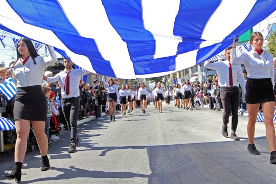 Εμπρός η «αριστεία» και ο εθνικισμός