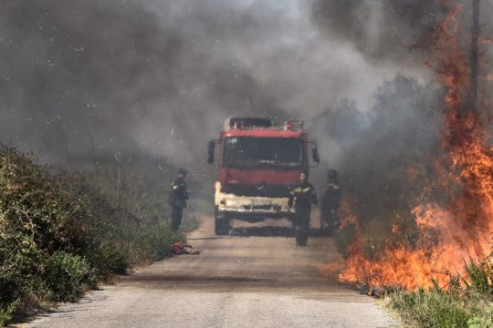 Πολύ υψηλός κίνδυνος πυρκαγιάς για την Κυριακή