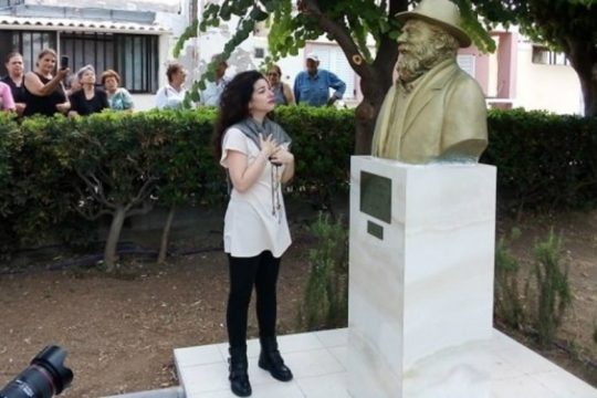 Αποκαλυπτήρια της προτομής του Μανώλη Ρασούλη στο Ηράκλειο