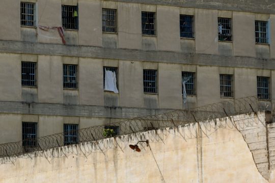 Όπλα και ναρκωτικά βρέθηκα σε κελιά του Ψυχιατρείο Φυλακών Κορυδαλλού