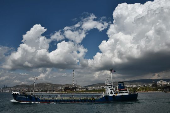 Νεφώσεις και τοπικές βροχές