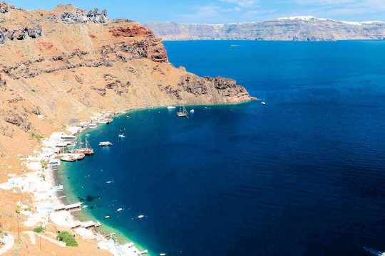 Χωρίς απευθείας σύνδεση με τον Πειραιά εδώ και 26 χρόνια η Θηρασία