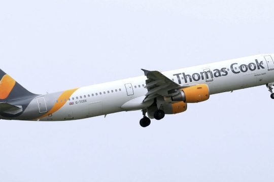 Μάχη επιβίωσης για το ταξιδιωτικό γραφείο Thomas Cook