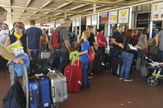 Αυξήσεις – φωτιά στα εισιτήρια καταγγέλλουν πελάτες της Thomas Cook